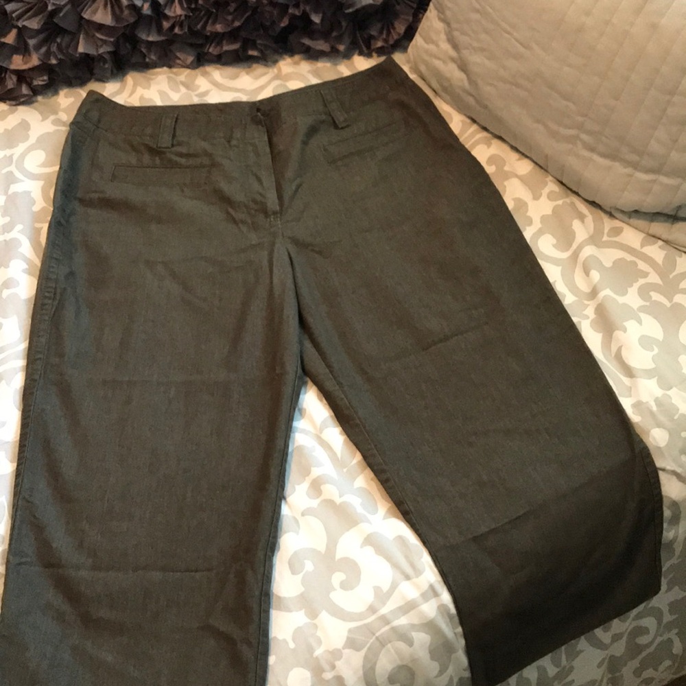 New Direction Capri Pants Size 12